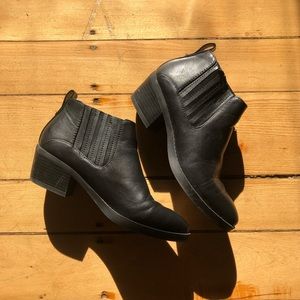 Black western bootie